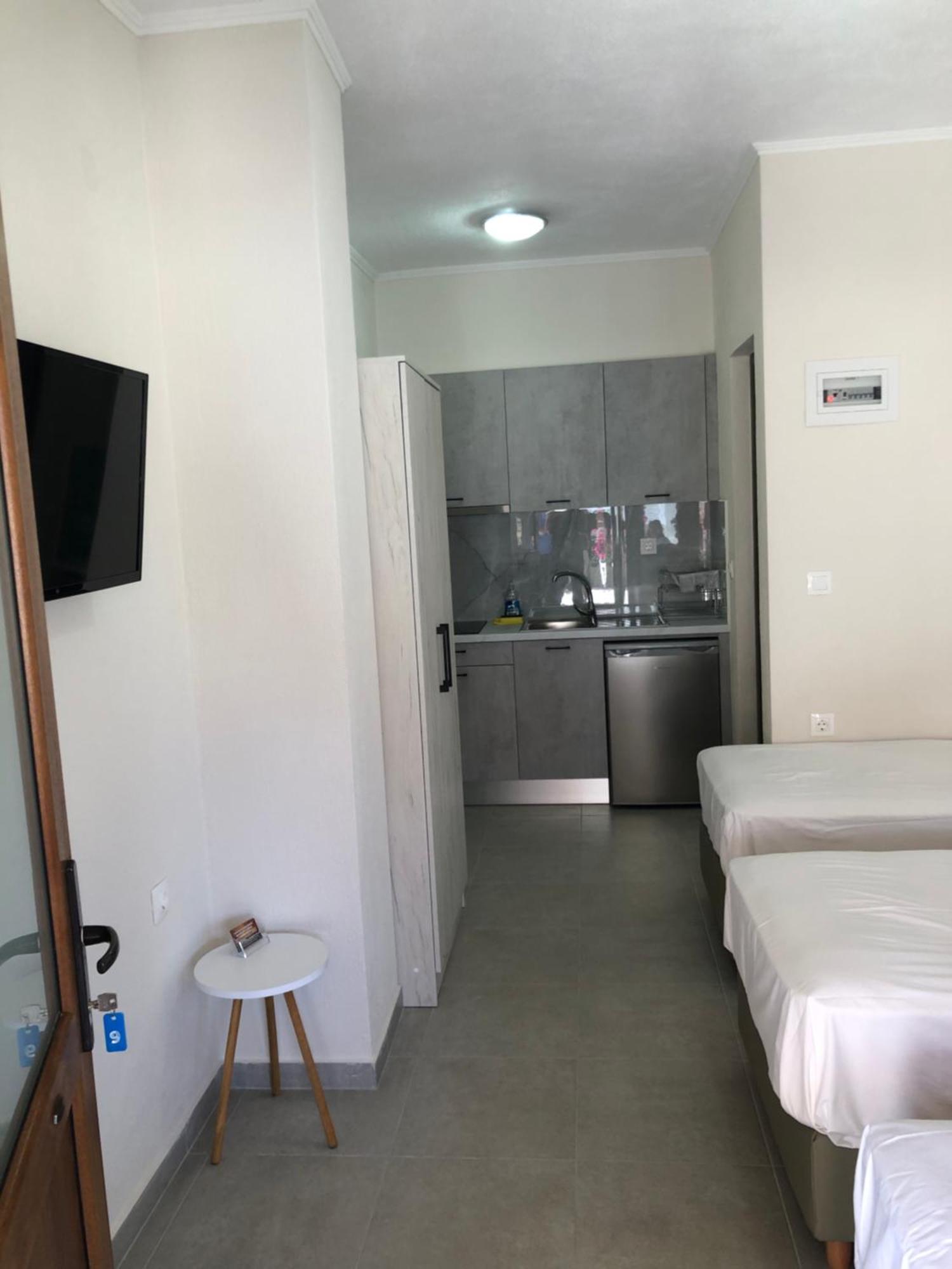 Daniela Apartments Nea Roda Eksteriør billede
