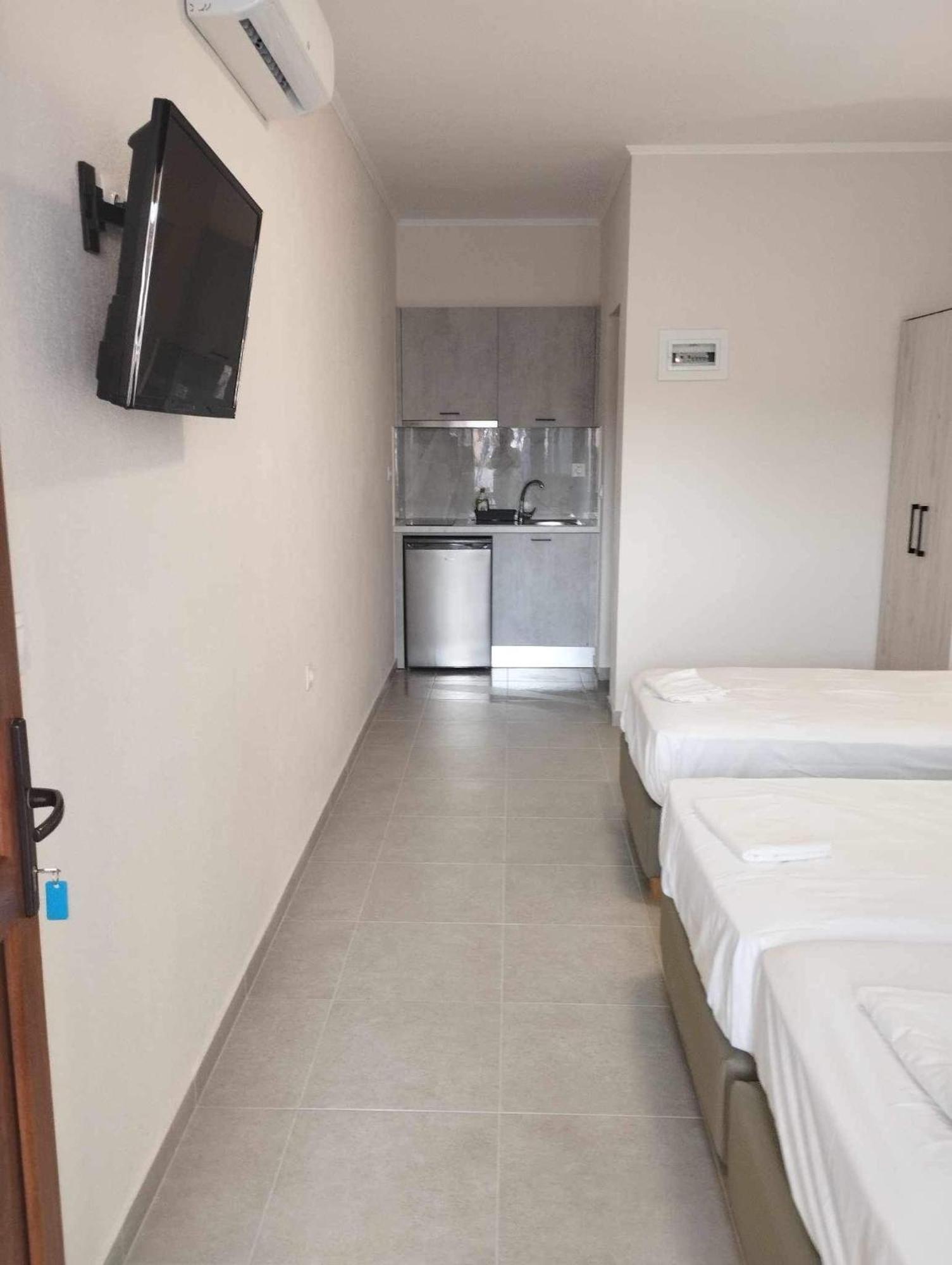 Daniela Apartments Nea Roda Eksteriør billede